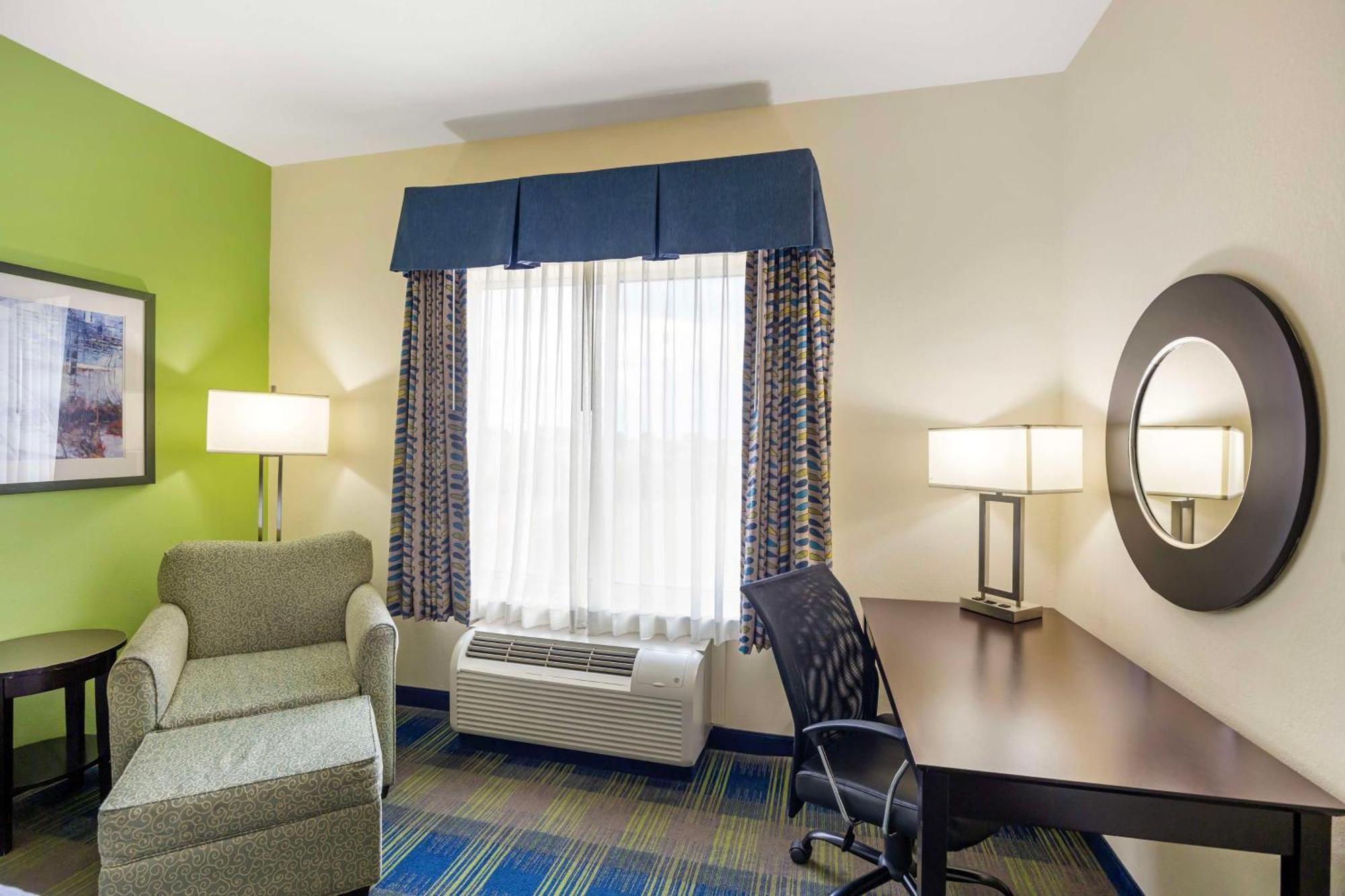 Best Western Plus Pratt Luaran gambar