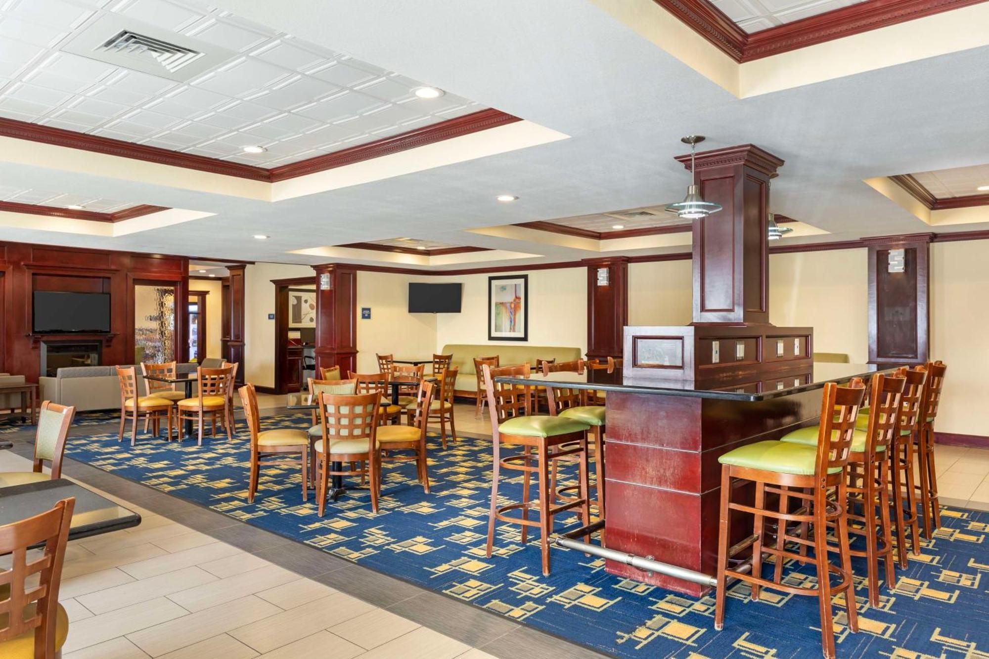 Best Western Plus Pratt Luaran gambar