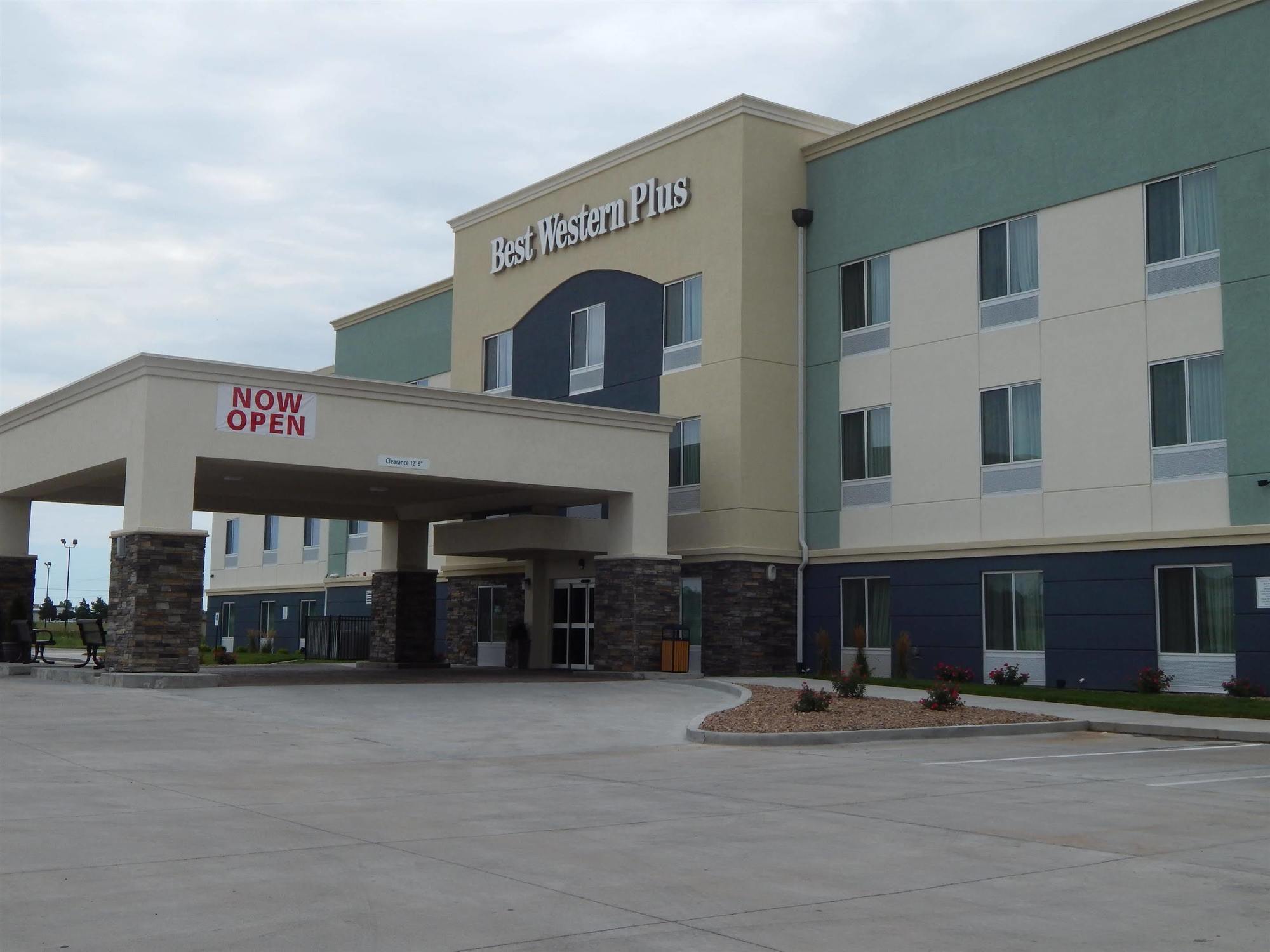 Best Western Plus Pratt Luaran gambar